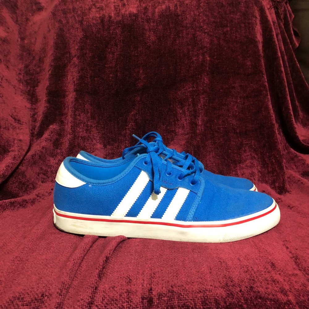 adidas classic sneakers